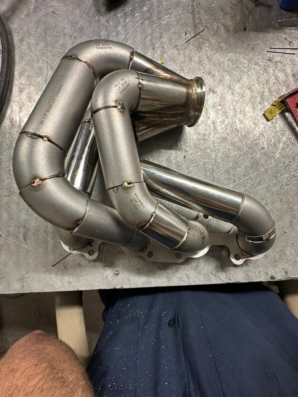 Custom metal 3D printed automotive exhaust manifold